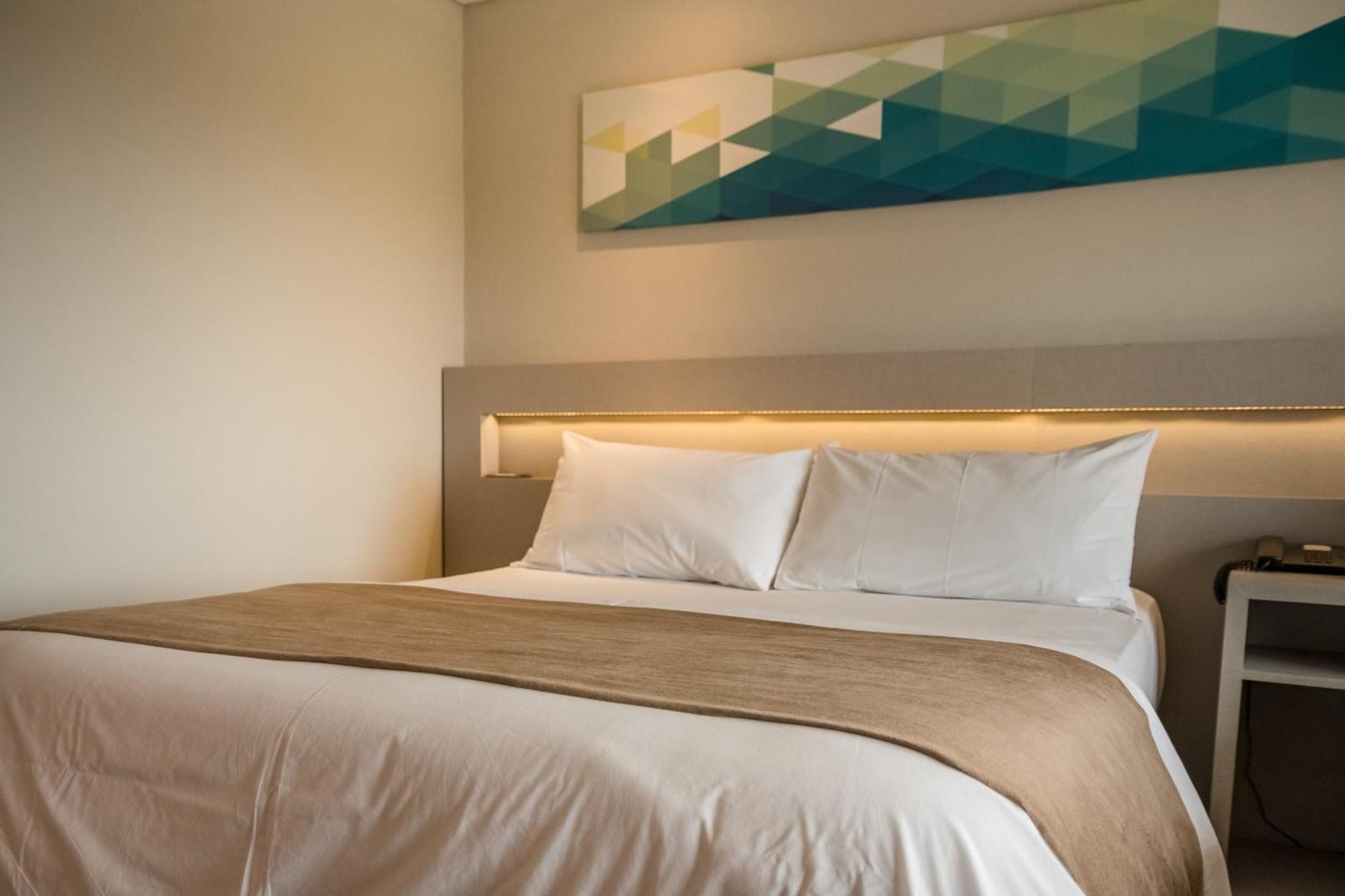 Eleton Resort & Spa Вила Карлос Пас Екстериор снимка