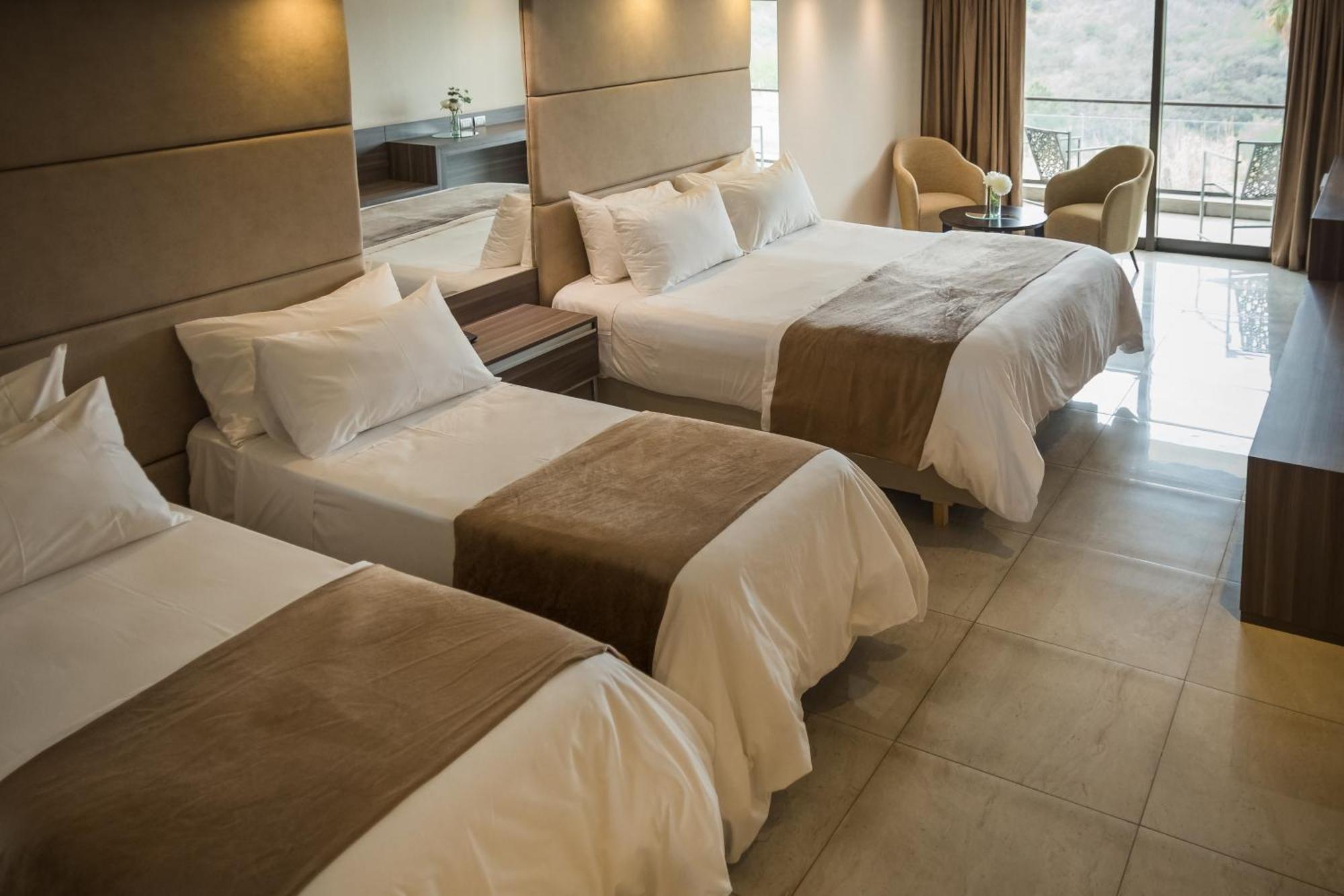 Eleton Resort & Spa Вила Карлос Пас Екстериор снимка